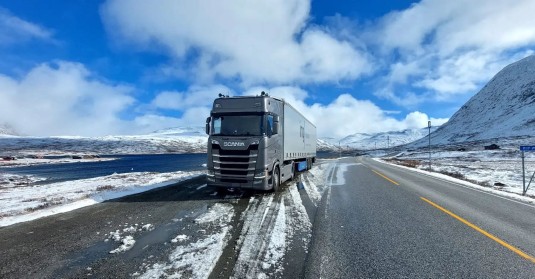 De la descarga manual de datos a la automatización: la experiencia de Paula-Š con soluciones de tacógrafo