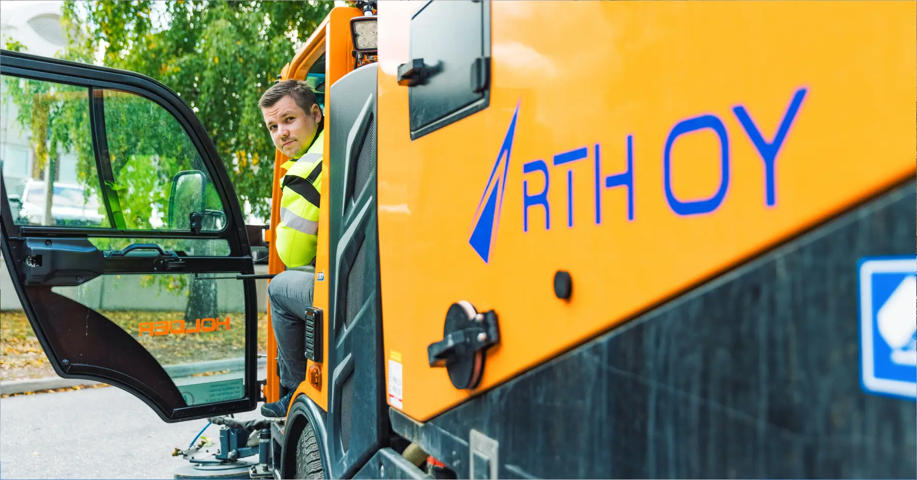 RTH Oy: Kalustonhallinta kiinteistöhuollon ja talvikunnossapidon keskiössä