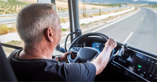 Cómo crear un sistema de coaching e incentivos para conductores con Mapon