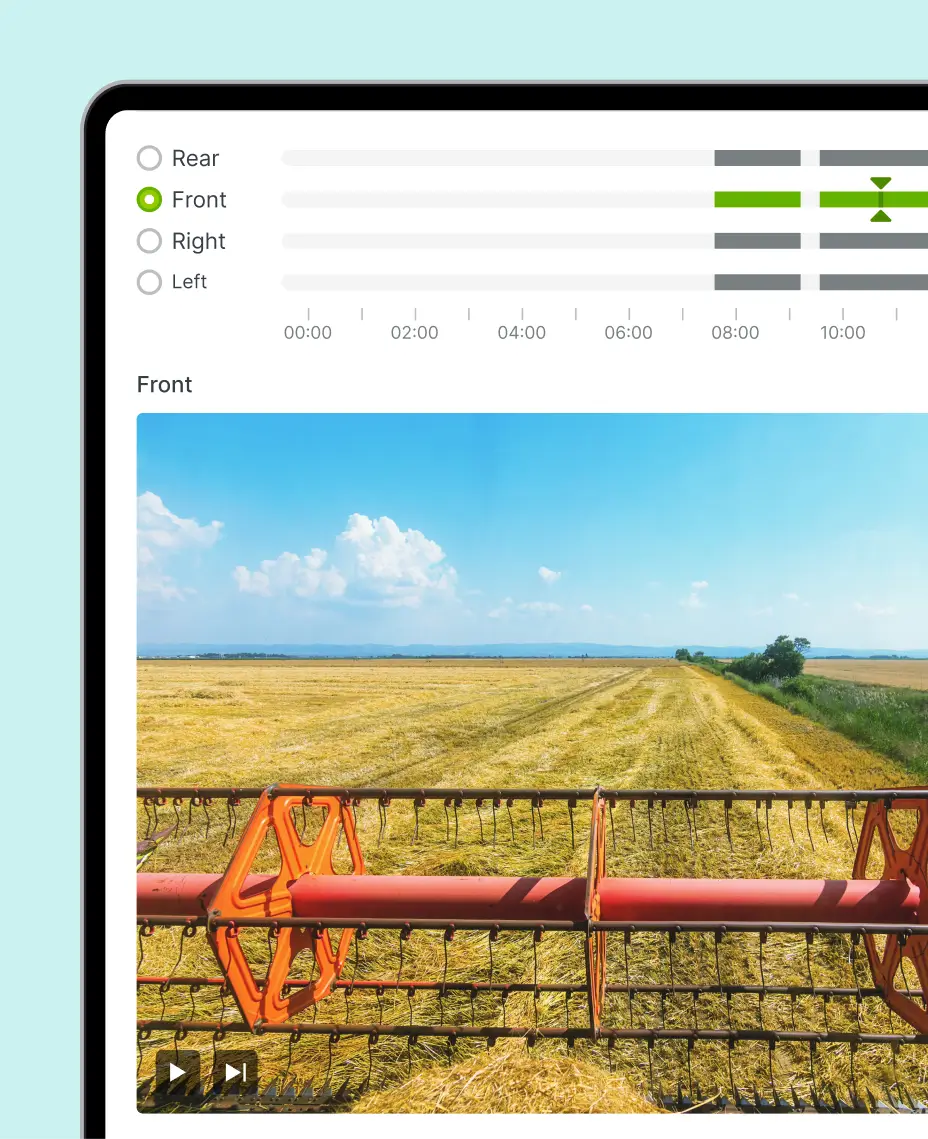 Mapon platformos vaizdo telematikos skydelis su tiesioginiu priekinės kameros vaizdu iš derliaus nuėmimo įrangos – naudojamas nuotoliniam žemės ūkio technikos parko stebėjimui.