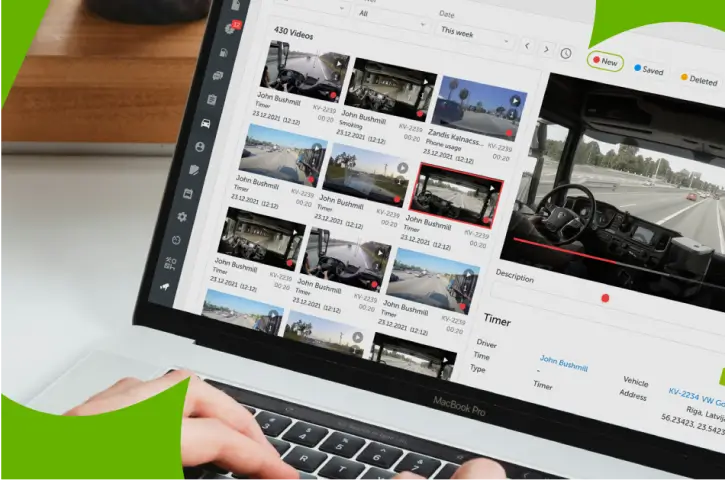 Videoreģistratoru informācijas panelis ar ierakstītiem satiksmes notikumiem atvērts portatīvajā datorā.