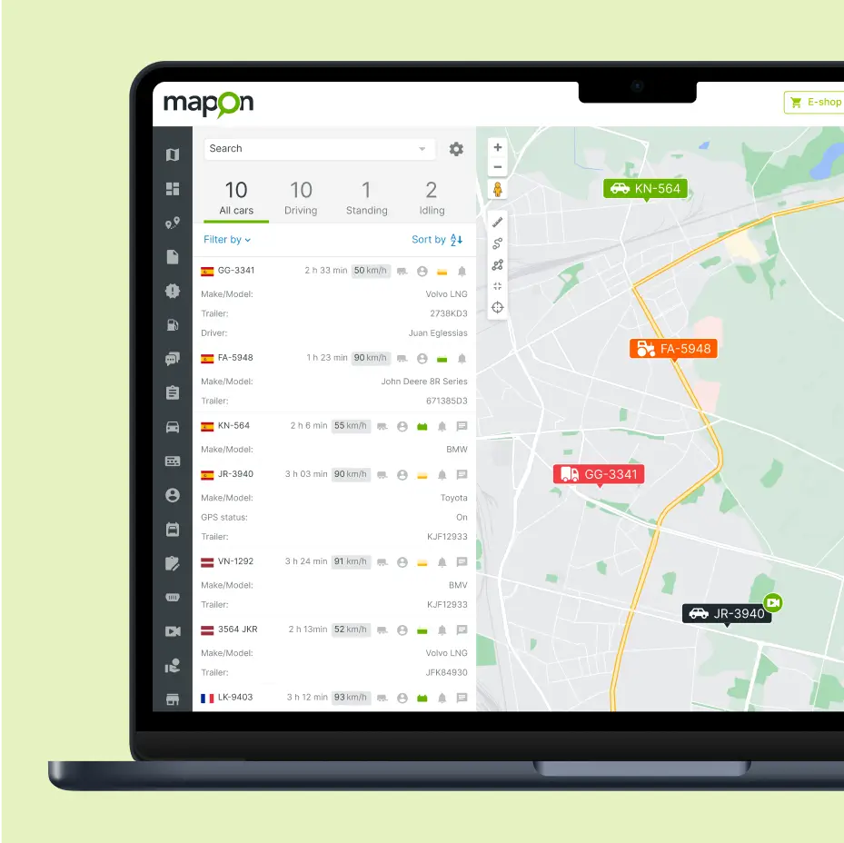 Mapon autopargi haldusplatvormi reaalajas kaardiliides, mis kuvab sõidukeid, juhi üksikasju ja haagise teavet reaalajas autopargi jälgimiseks.