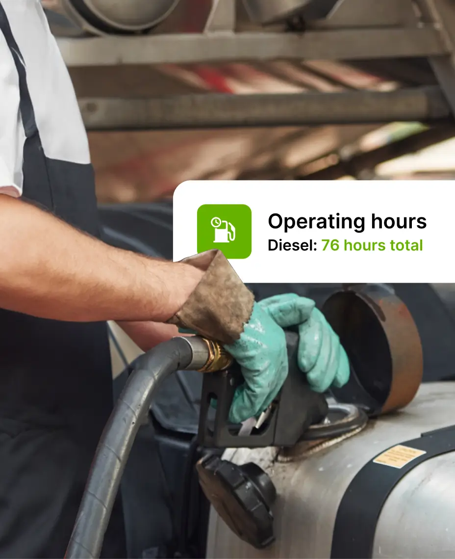 Mekaniker tankar en lastbil med överlägg “Diesel driftstimmar”.