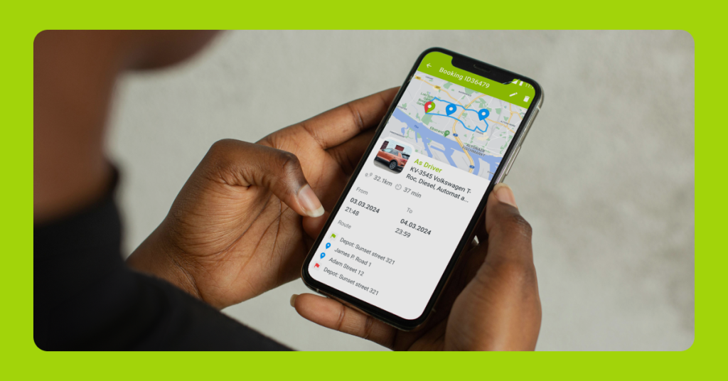 Henkilö käyttää Maponin ajoneuvojen yhteiskäyttö -ratkaisua mobiililaitteella saatavuuden tarkistamiseen ja ajoneuvon varaamiseen.